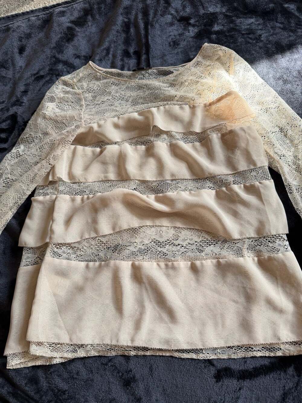 Ann Taylor Tan Beige Sheer Lace and Ruffle Long Sleeve Blouse Size XS